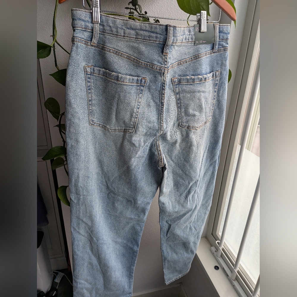 Wild Fable Highest Rise Straight Leg Distressed Jeans - Size 14 / 32 Waist - Picture 3 of 10